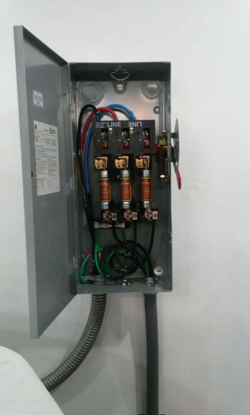Three-phase disconnect switch installed for Electrical Wiring & Rewiring in Buckhall